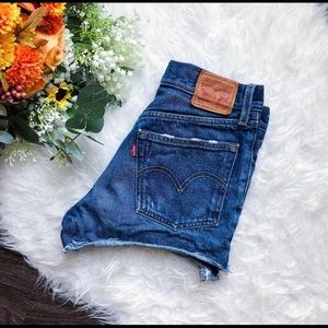 Levi’s shorts